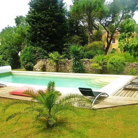 Le Cigaloun Villa *